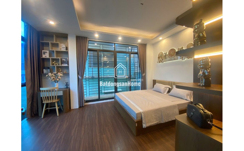 NHÀ ĐẸP Ở XUÂN THỦY -PHÂN LÔ - Ô TÔ - LÔ GÓC 2 MẶT NGÕ - 2 THOÁNG - VEW ĐH BÁO CHÍ TUYÊN TRUYỀN - KHU VỰC VIP - DÂN TRÍ CAO - AN SINH ĐỈNH - TẶNG FULL NỘI THẤT.